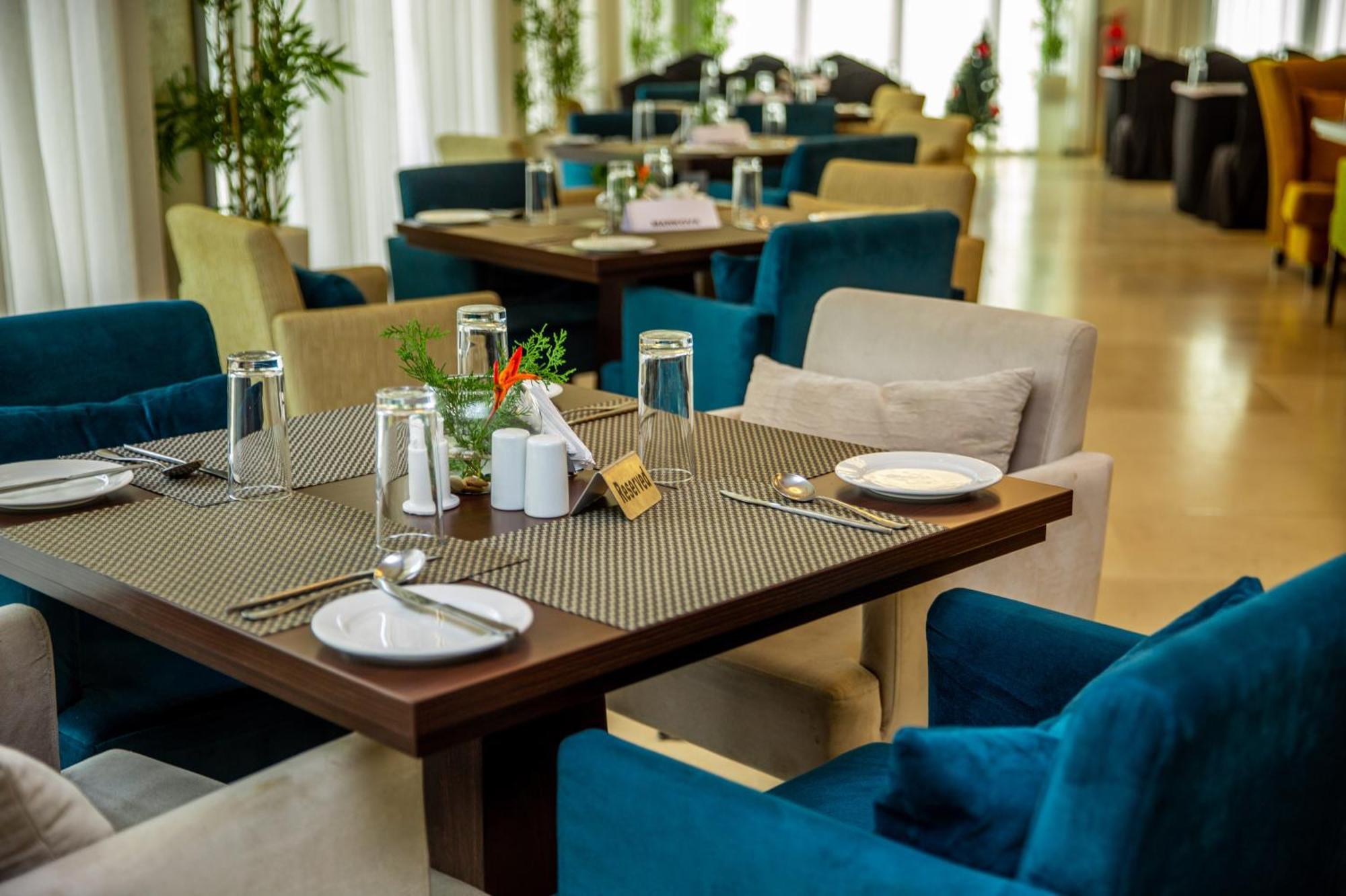 Lakowe Lakes Hotel, Golf And Country Estate By Newmark Λάγος Εξωτερικό φωτογραφία